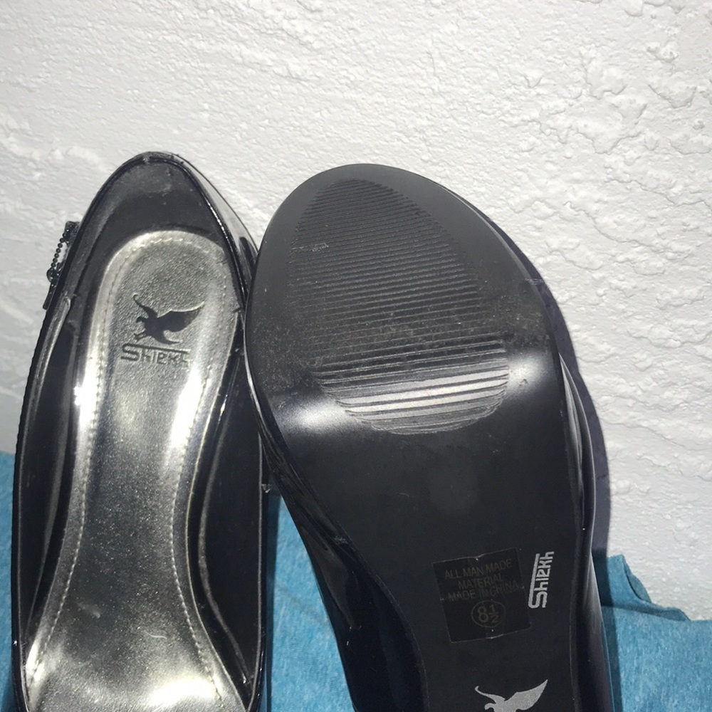 Black Basic High Heels With Silver Stripe ! - image 6